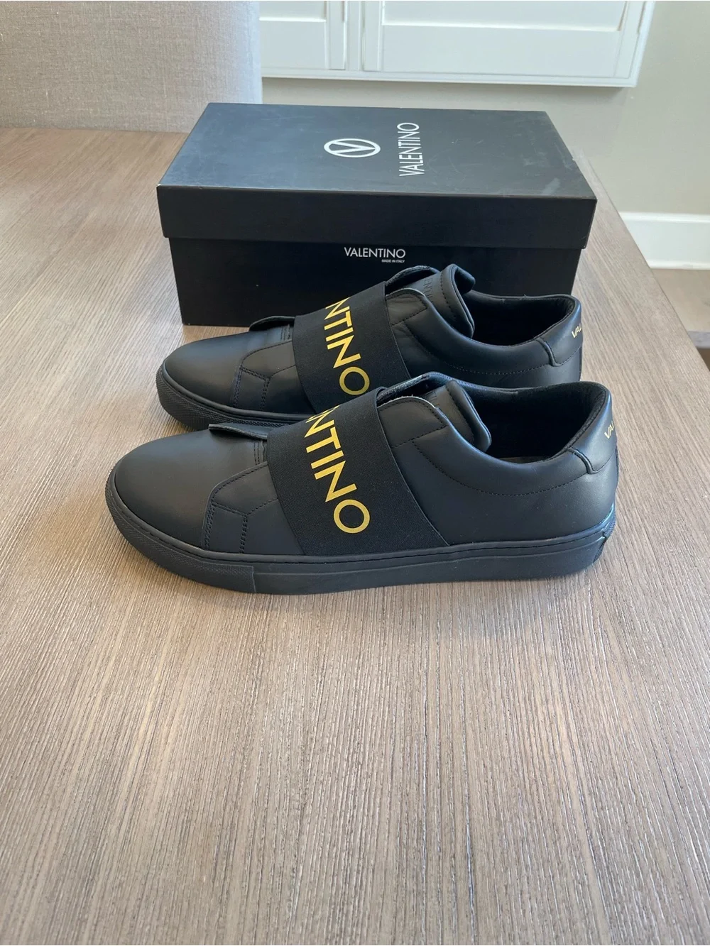 NEW Valentino Zeus Calf Italian Leather Sneaker Black Gold Men's Size 10.5/43.5